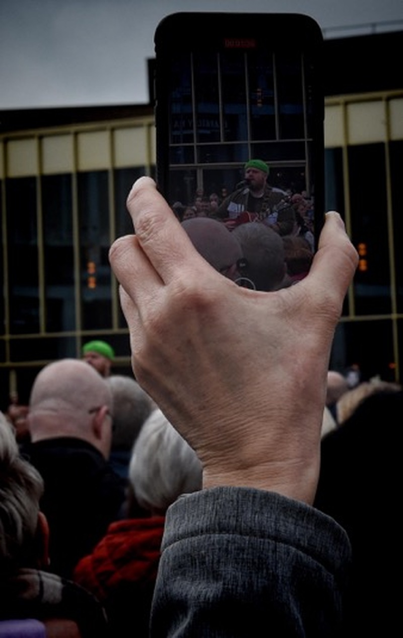 Other image for Tom pays tribute to ‘amazing fans’